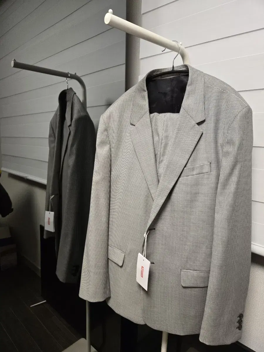 Supreme Loropiana suit setup 21ss